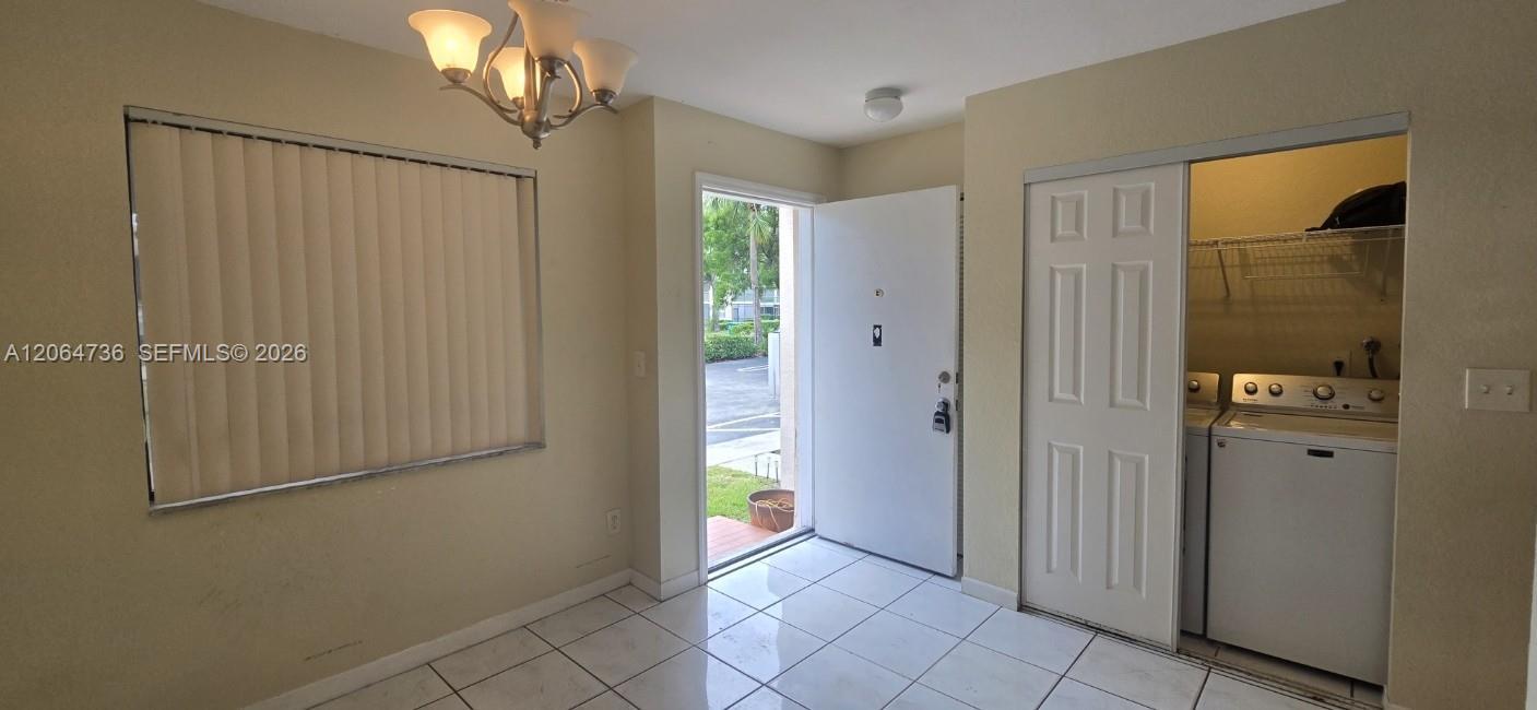 9092 NW 40th St # 4, Coral Springs FL 33065 photo 3