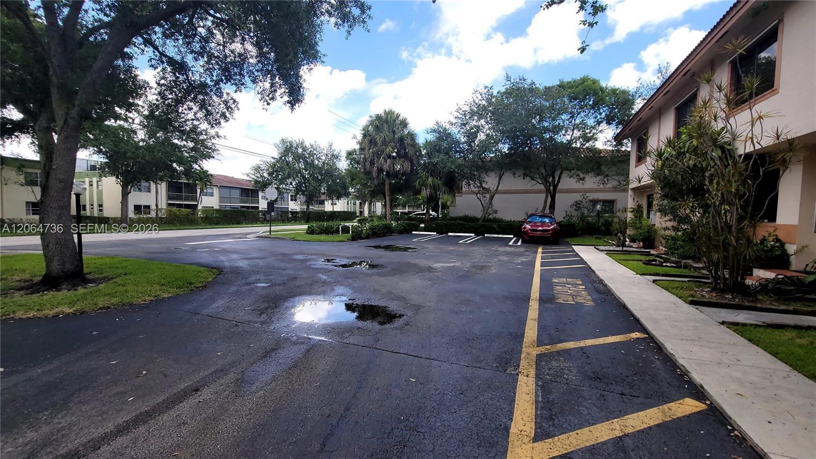 9092 NW 40th St # 4, Coral Springs FL 33065