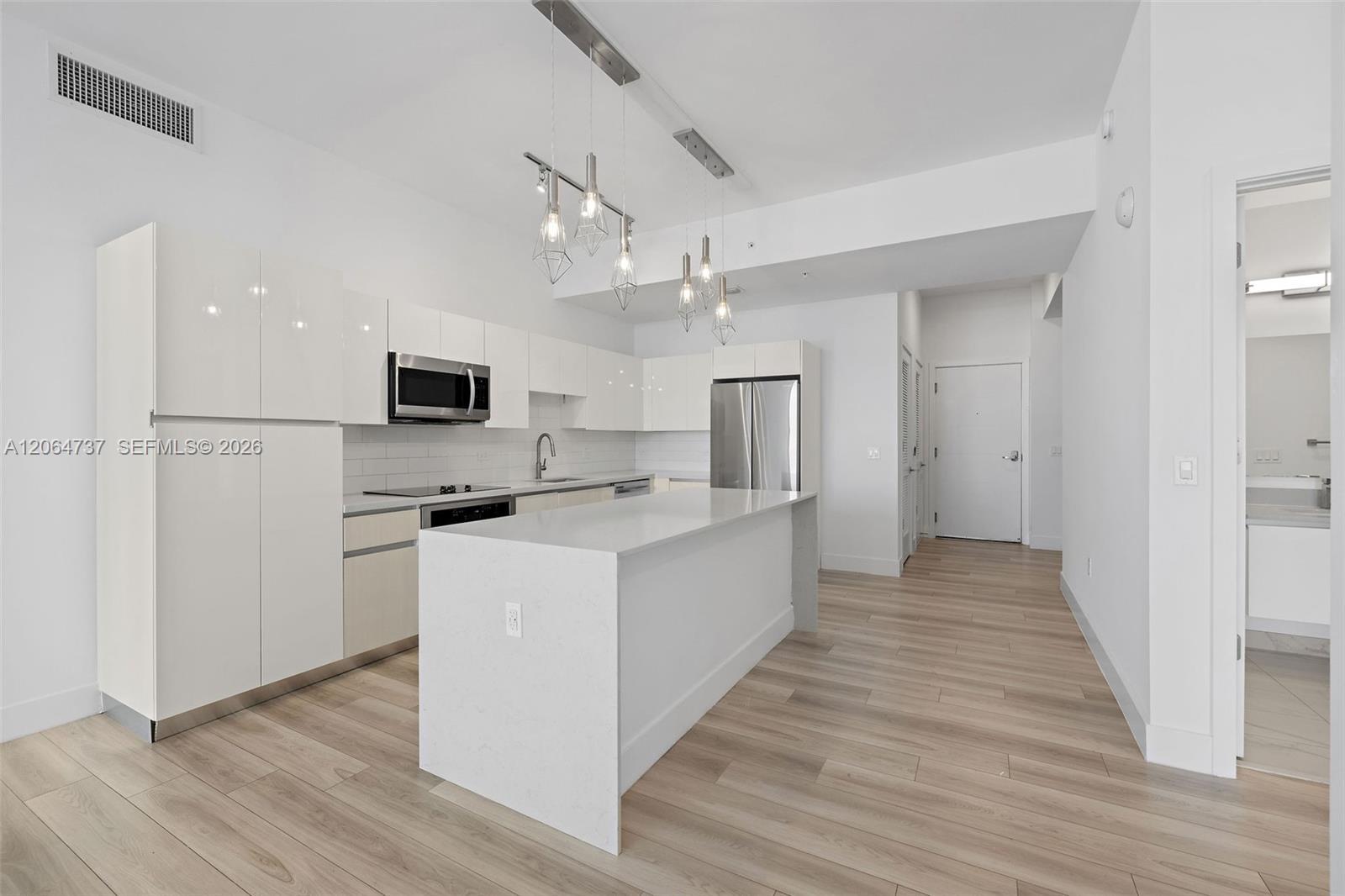 101 Diplomat Pkwy # 1909, Hallandale Beach FL 33009 photo 4