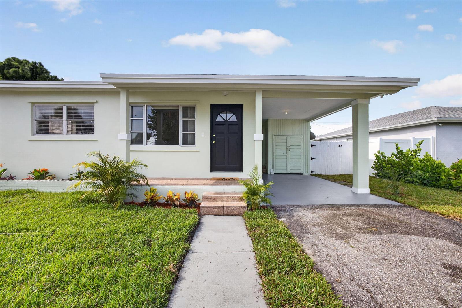 1547 W 10TH Street, Riviera Beach FL 33404 photo 5