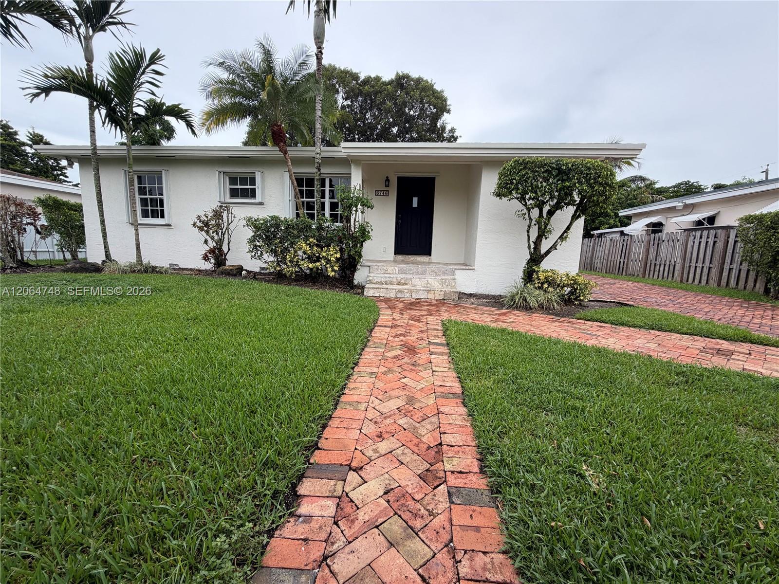 6746 SW 32nd Ter, Miami FL 33155