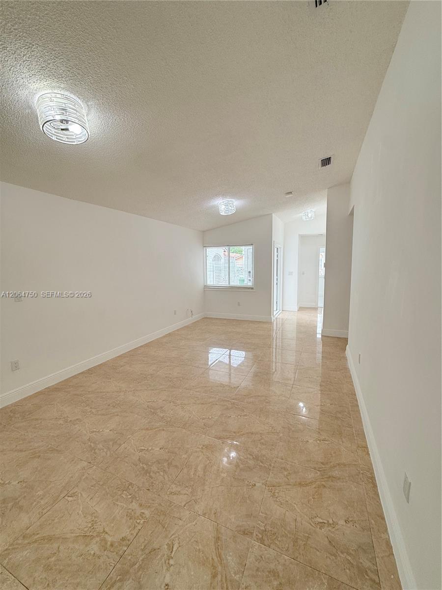 2854 W 75th Ter, Hialeah FL 33018 photo 5