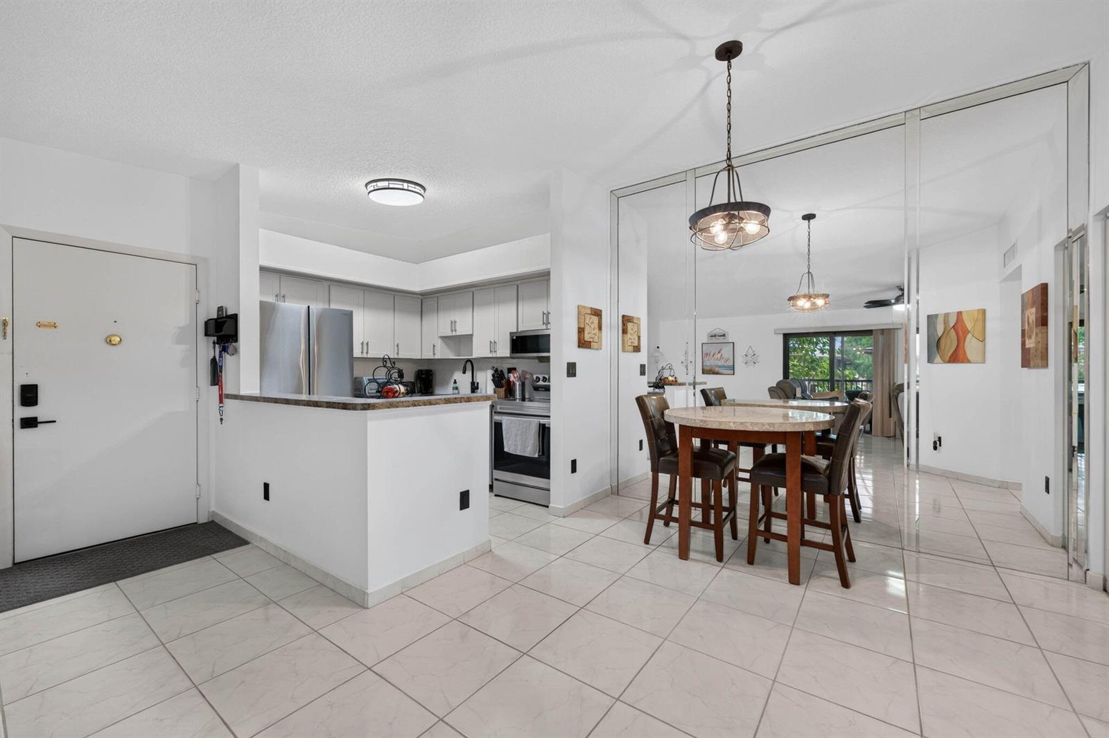 9474 S BELFORT Circle # 206, Tamarac FL 33321 photo 3