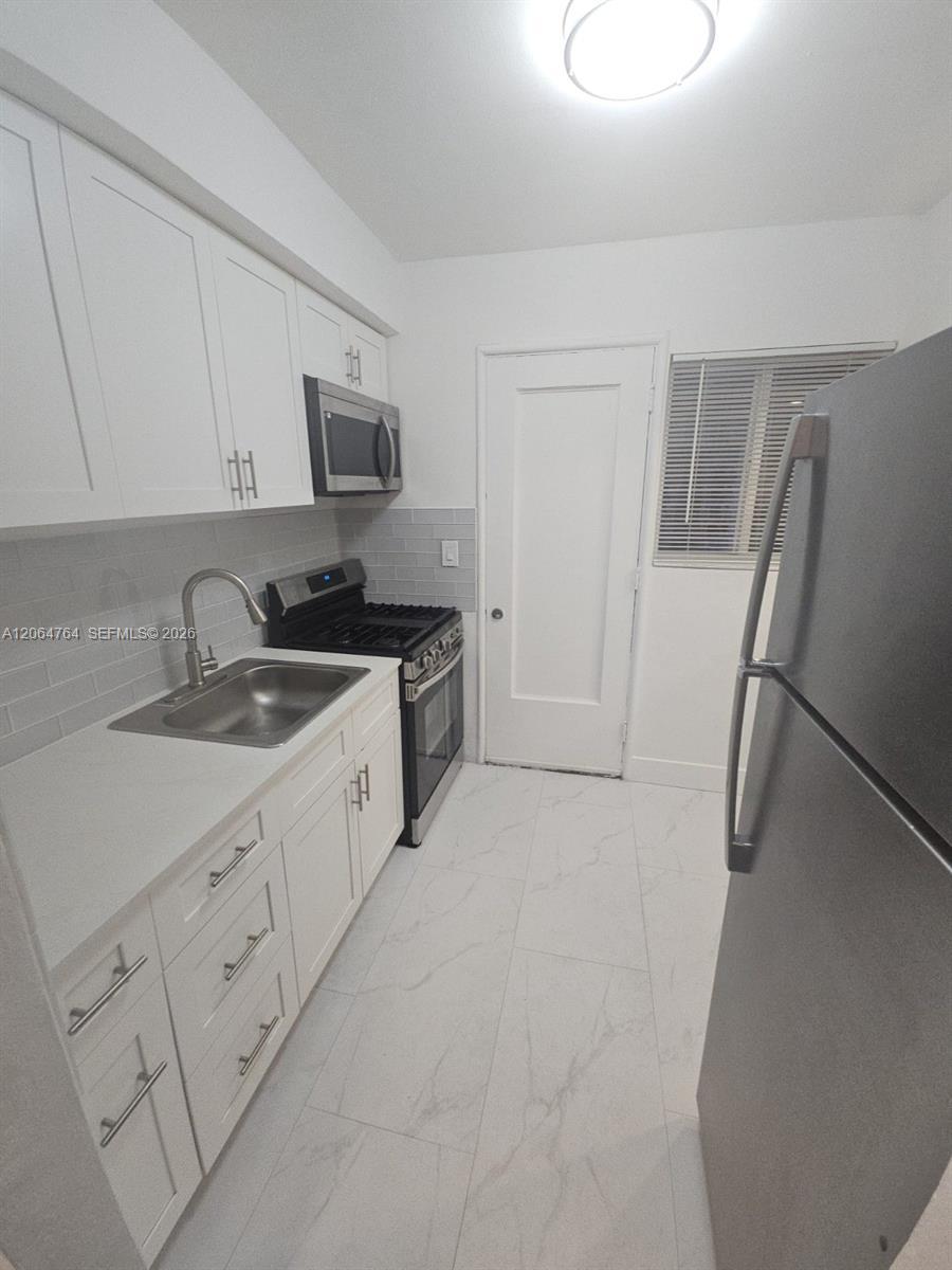 7435 Byron Ave # 5, Miami Beach FL 33141 photo 3