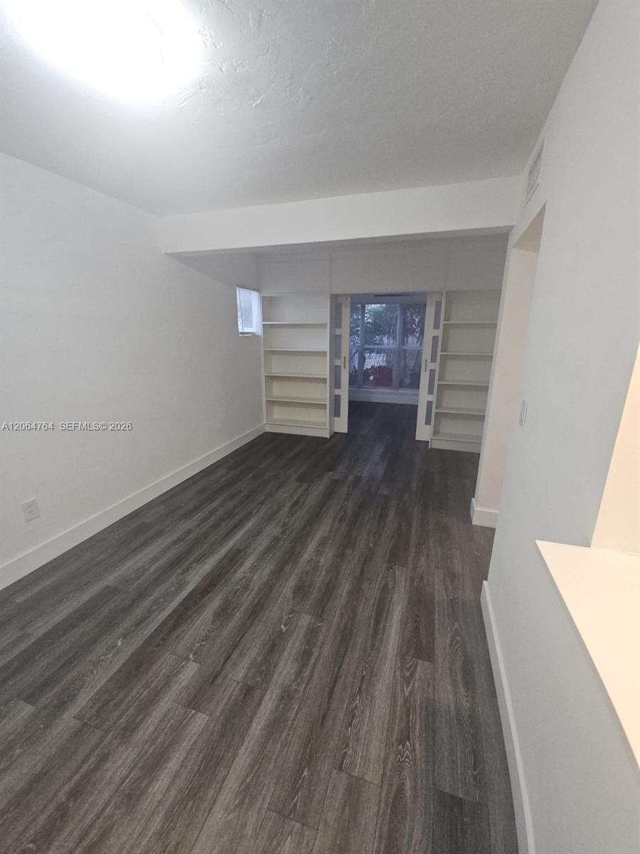 7435 Byron Ave # 5, Miami Beach FL 33141 photo 5