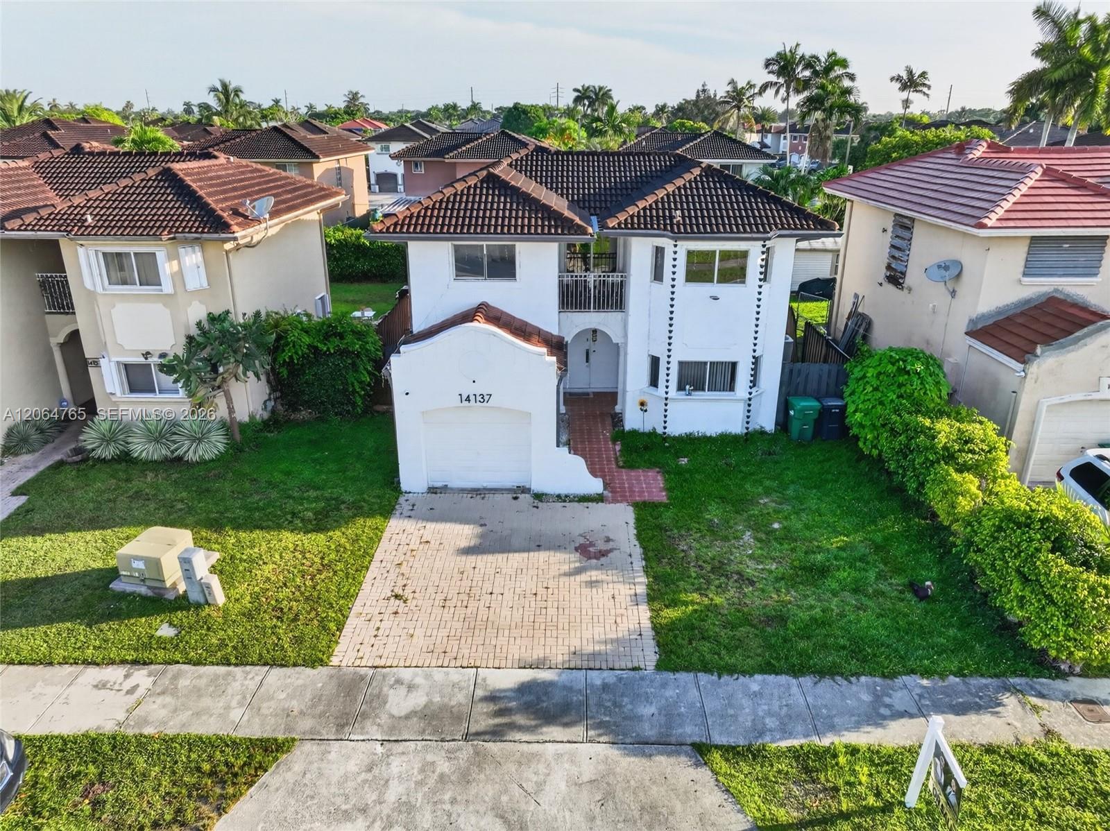 14137 SW 164th Ter, Miami FL 33177 photo 3