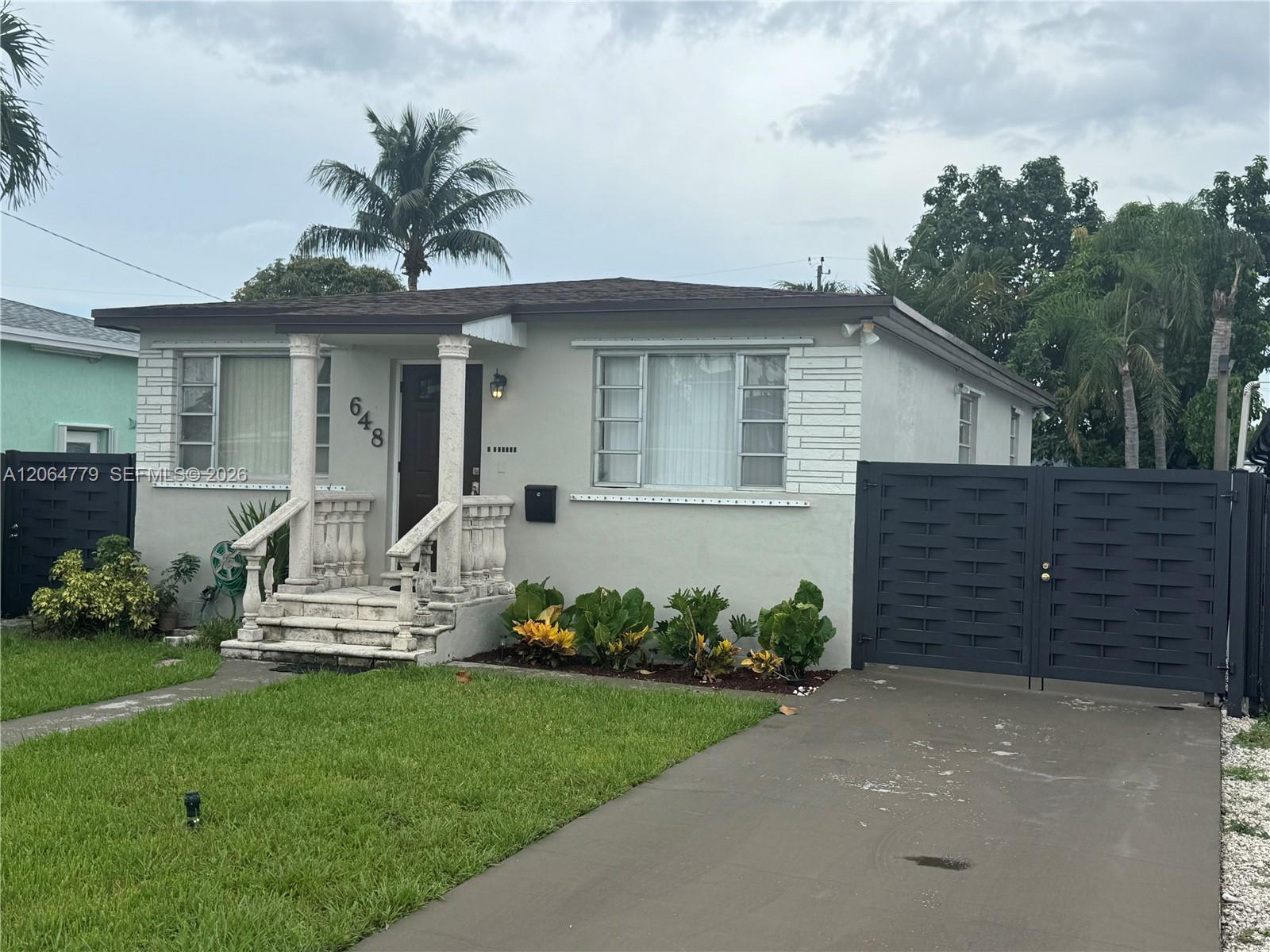 648 E 40th ST, Hialeah FL 33013 photo 2