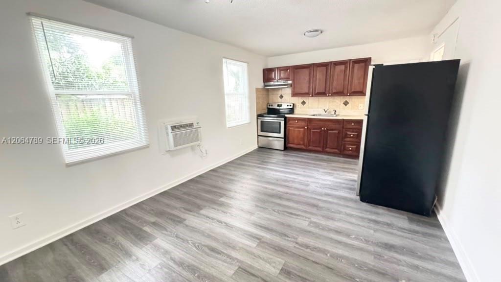 605 S J St # 2, Lake Worth FL 33460 photo 4