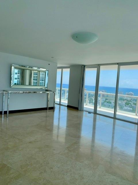 450 Alton Rd # 2207, Miami Beach FL 33139 photo 2