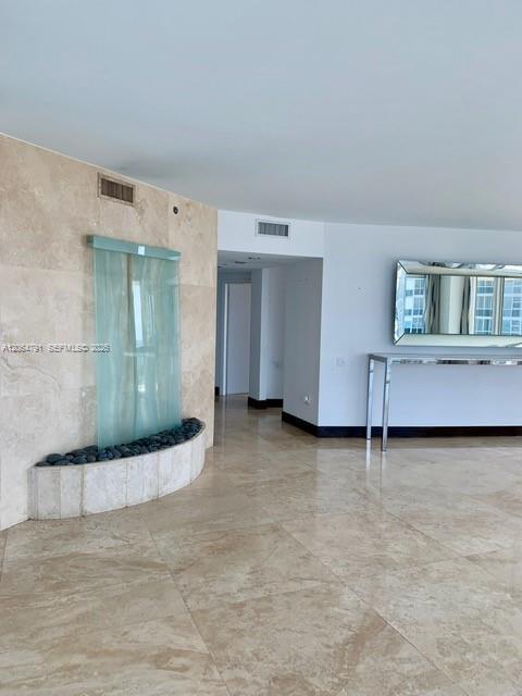 450 Alton Rd # 2207, Miami Beach FL 33139 photo 4