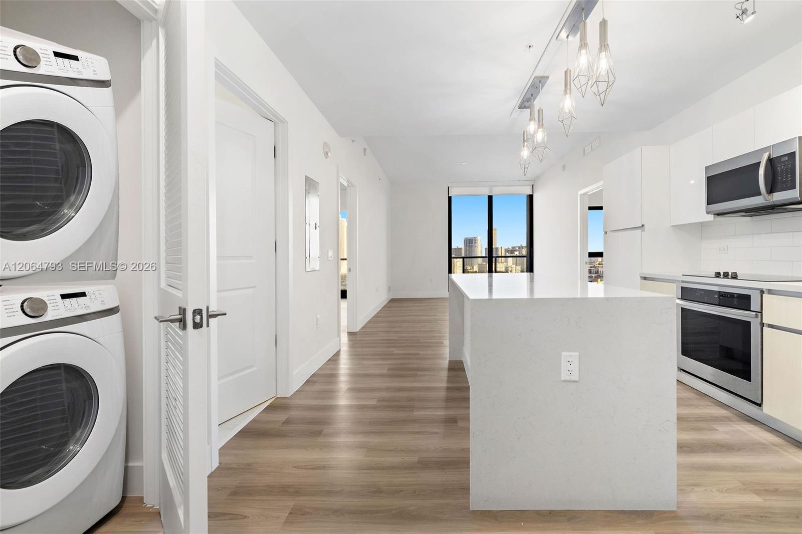 101 Diplomat Pkwy # 1204, Hallandale Beach FL 33009