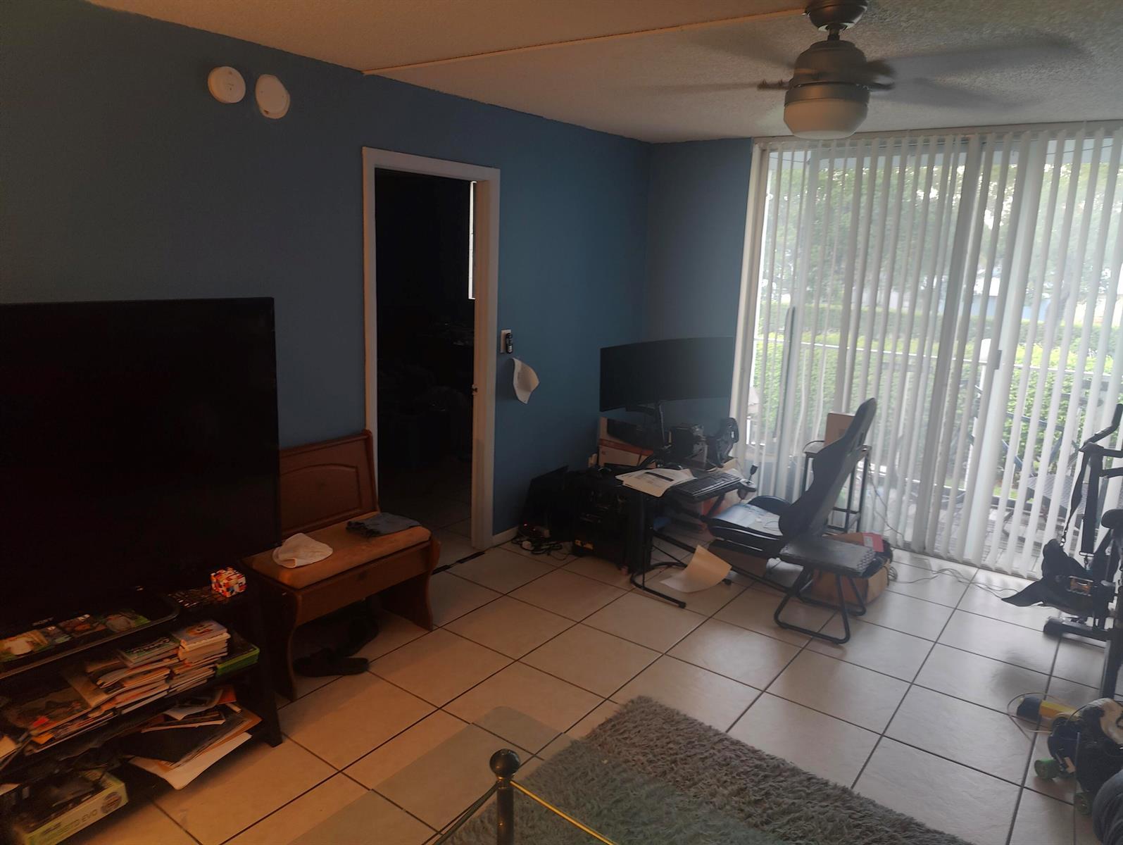 500 EXECUTIVE CENTER Drive # 2A, West Palm Beach FL 33401 photo 3