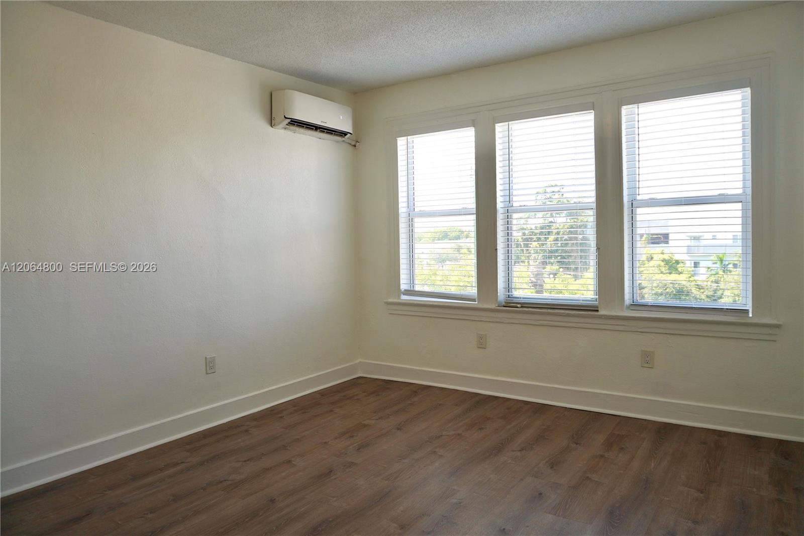 501 SW 6th Ct # 214, Miami FL 33130 photo 3