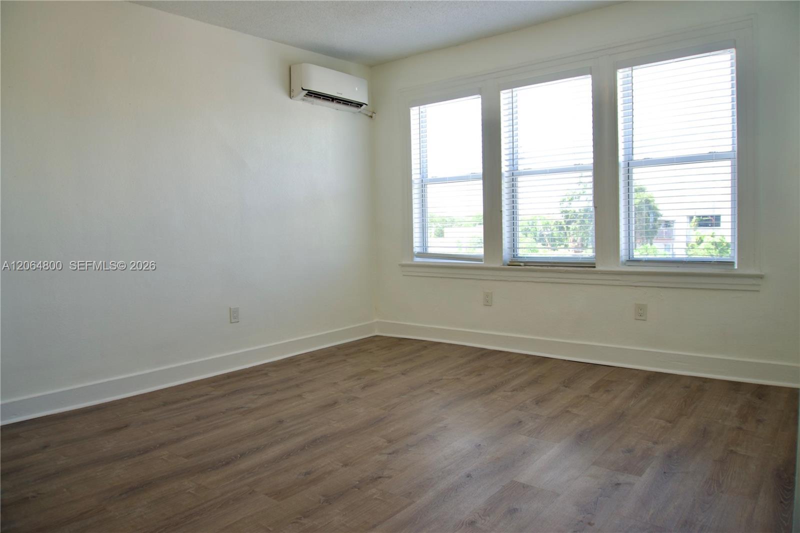 501 SW 6th Ct # 214, Miami FL 33130