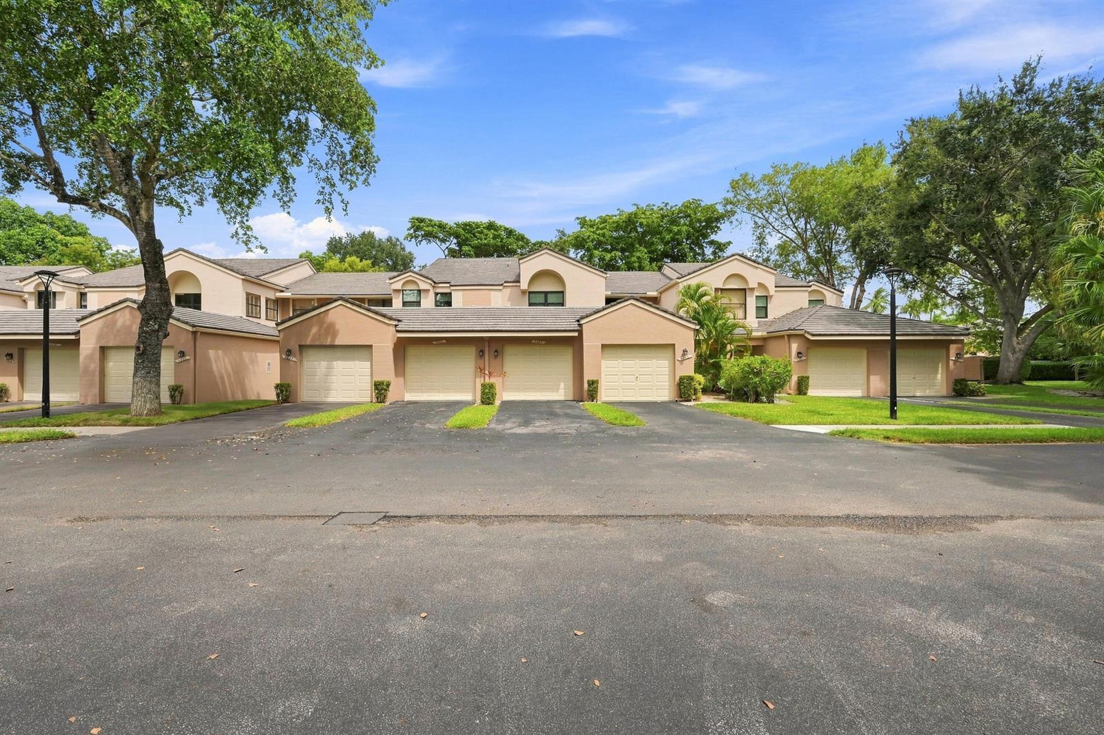 9825 NW 1ST Court, Plantation FL 33324 photo 3