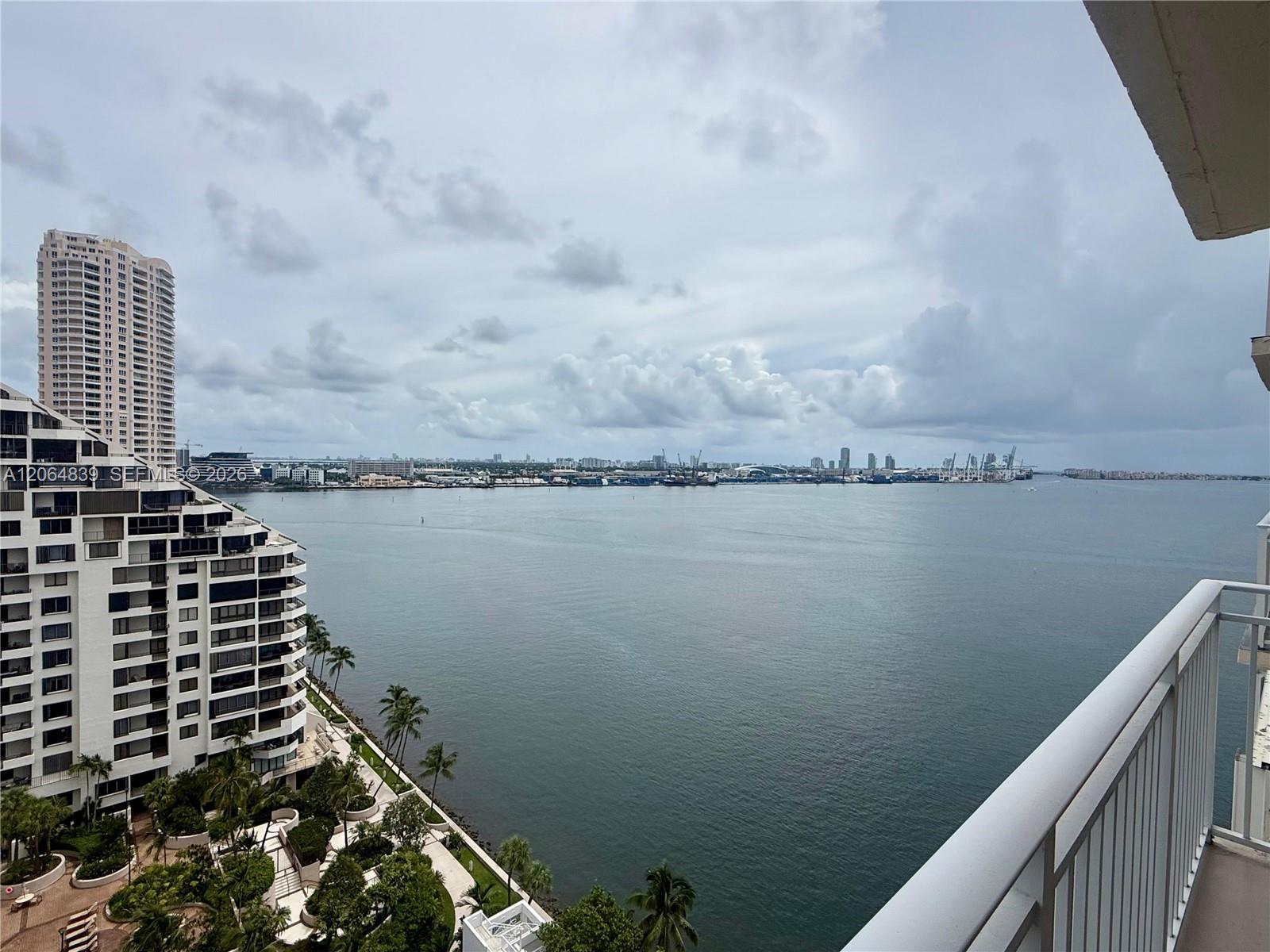 770 Claughton Island Dr # 1911, Miami FL 33131 photo 3