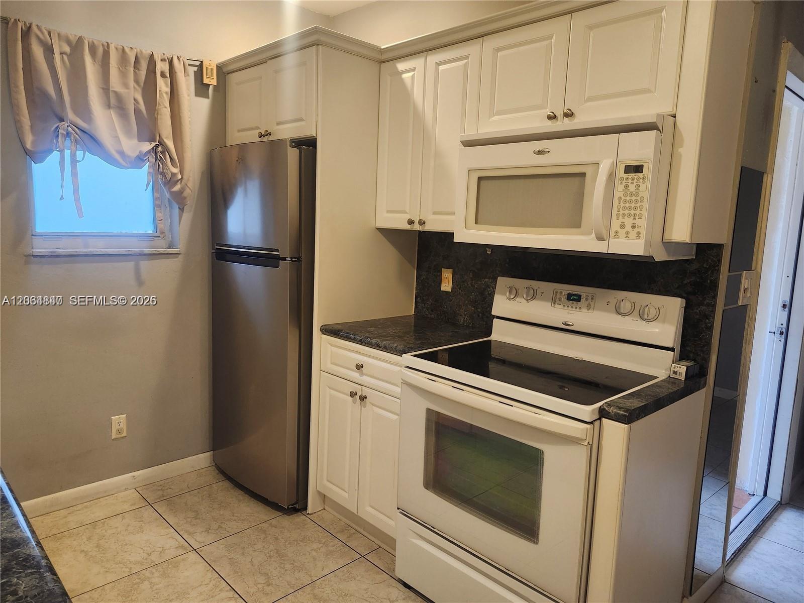 421 NE 1st St # 112, Hallandale Beach FL 33009 photo 3