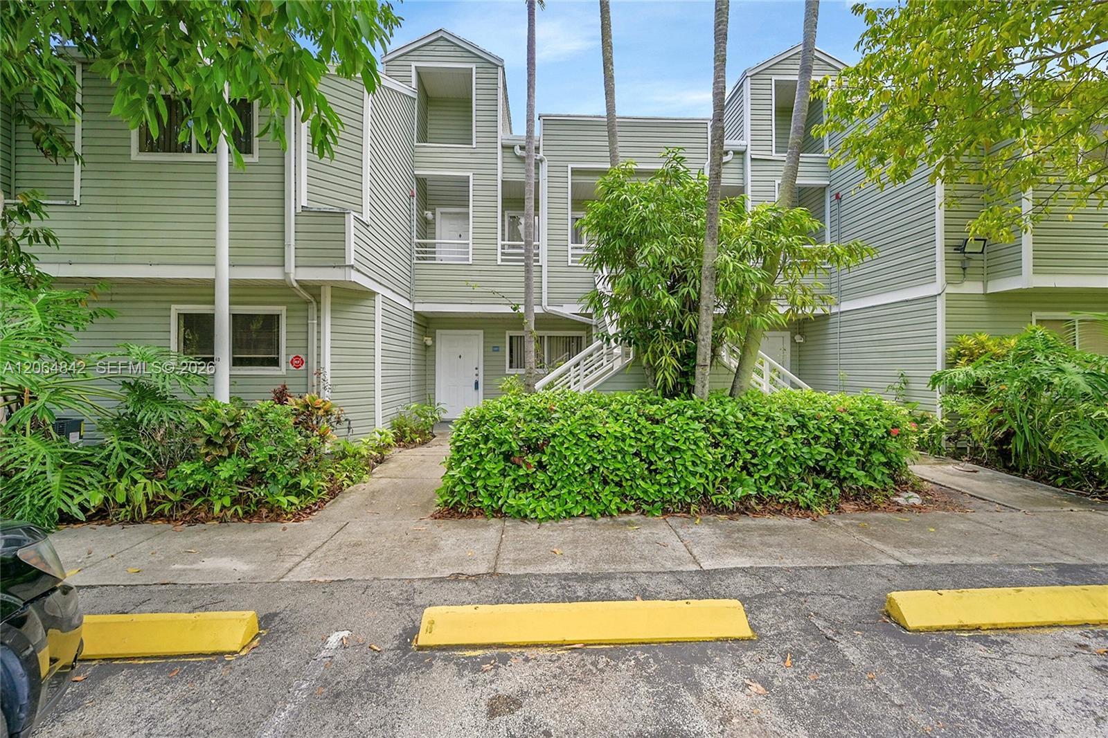 3453 NW 44th St # 107, Oakland Park FL 33309 photo 2