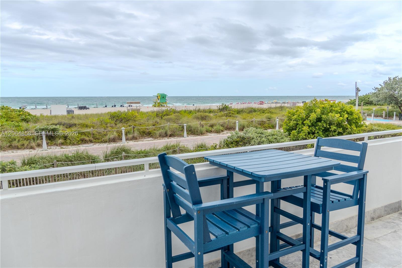 401 Ocean Dr, Miami Beach FL 33139 photo 2