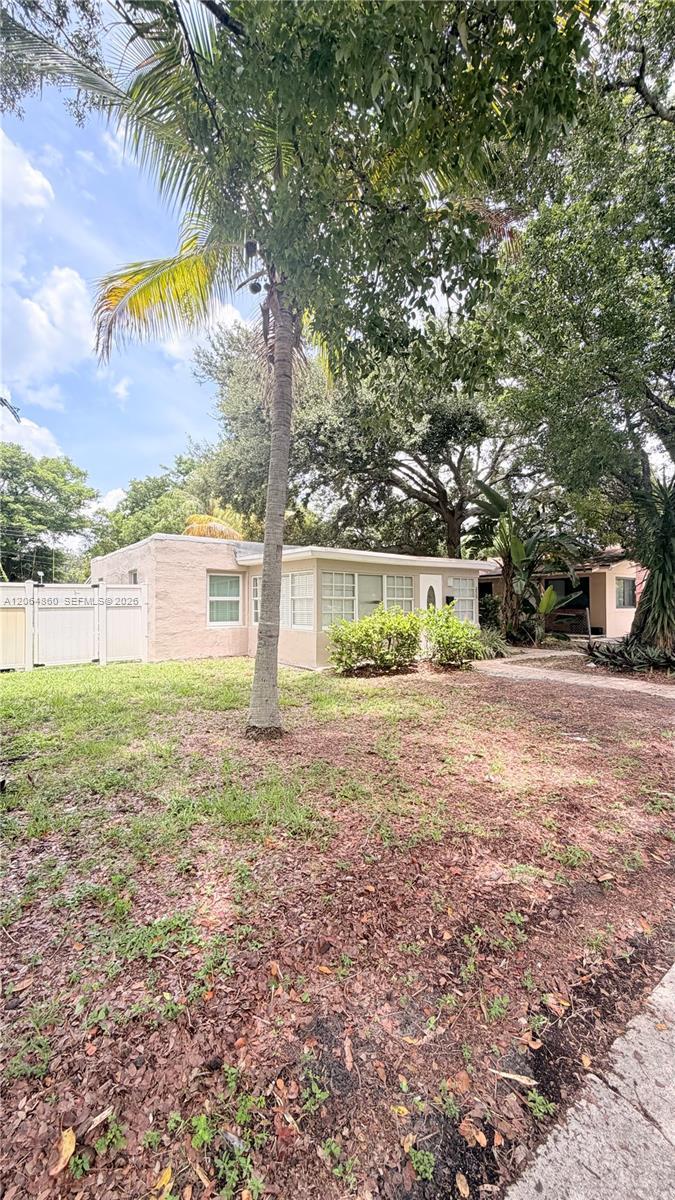 250 SW 7th St, Dania Beach FL 33004 photo 4