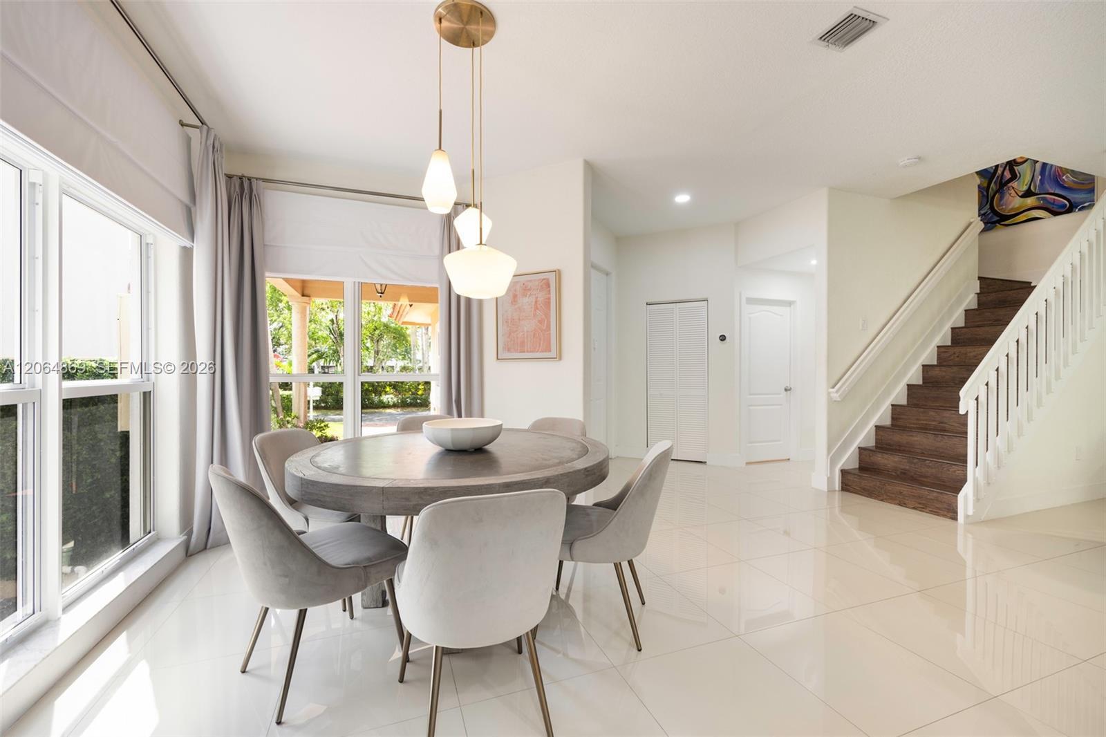 5230 NW 104th Ct, Doral FL 33178 photo 5