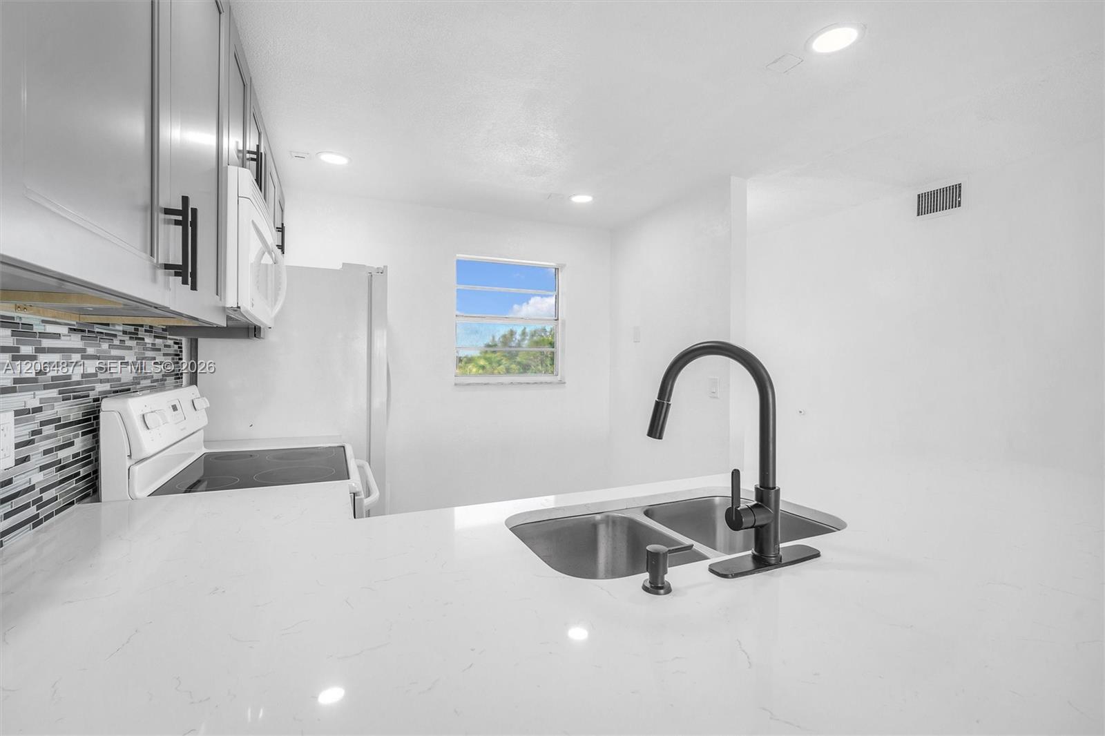 2601 NE 3rd Ct # 4110, Boynton Beach FL 33435 photo 5