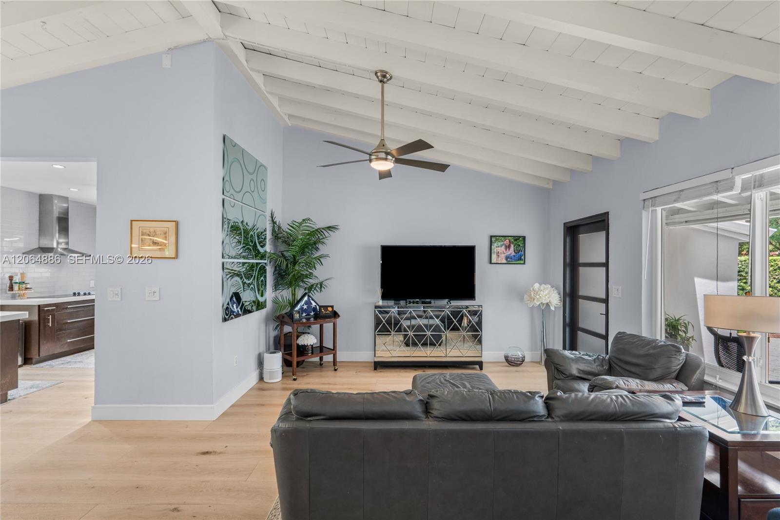 810 Venetia Ave, Coral Gables FL 33134 photo 2