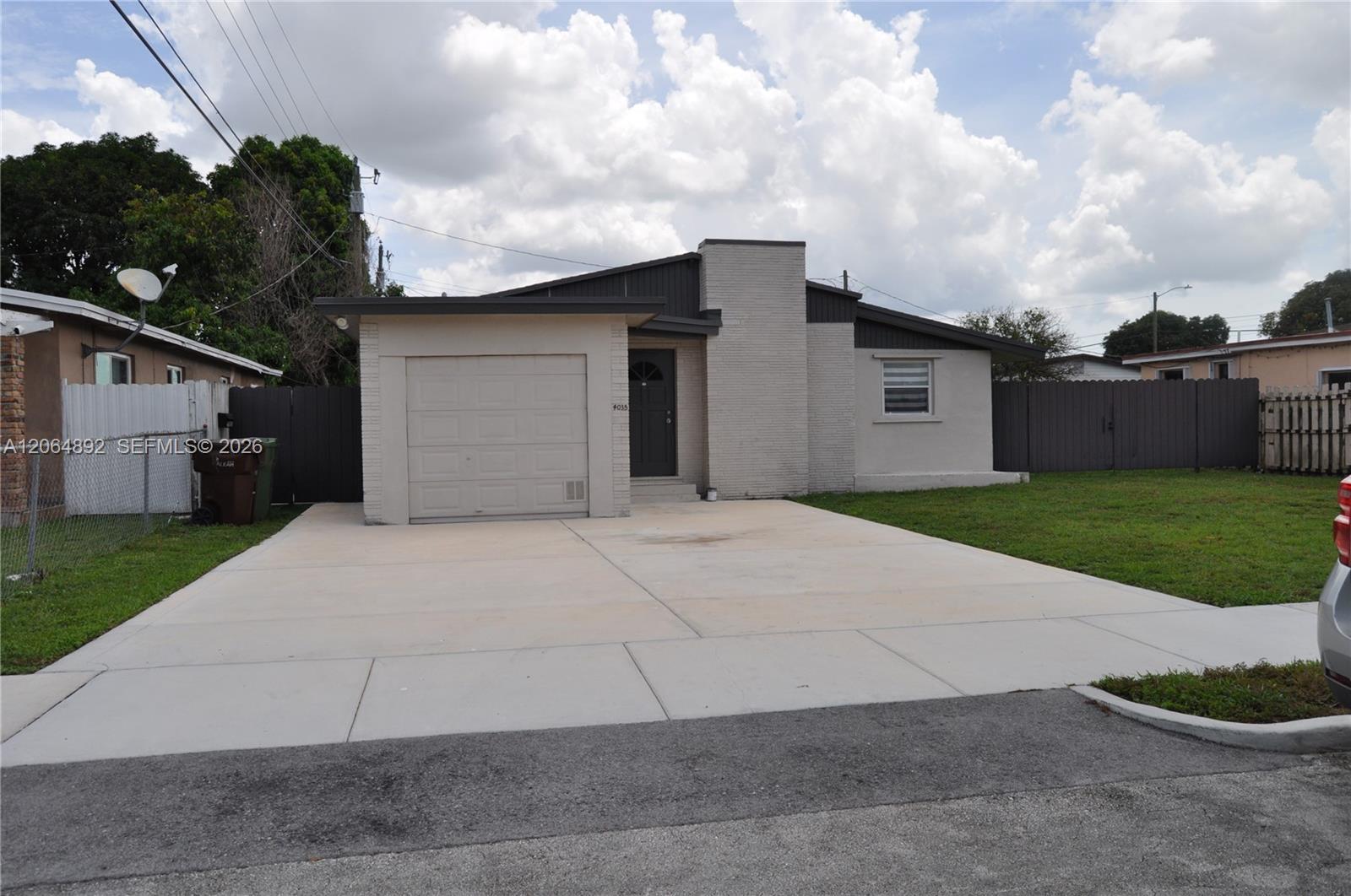 4035 E 2nd Ave, Hialeah FL 33013 photo 3