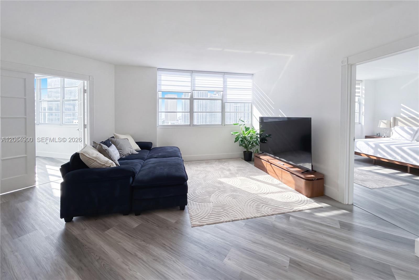 801 Brickell Bay Dr # 1961, Miami FL 33131 photo 5