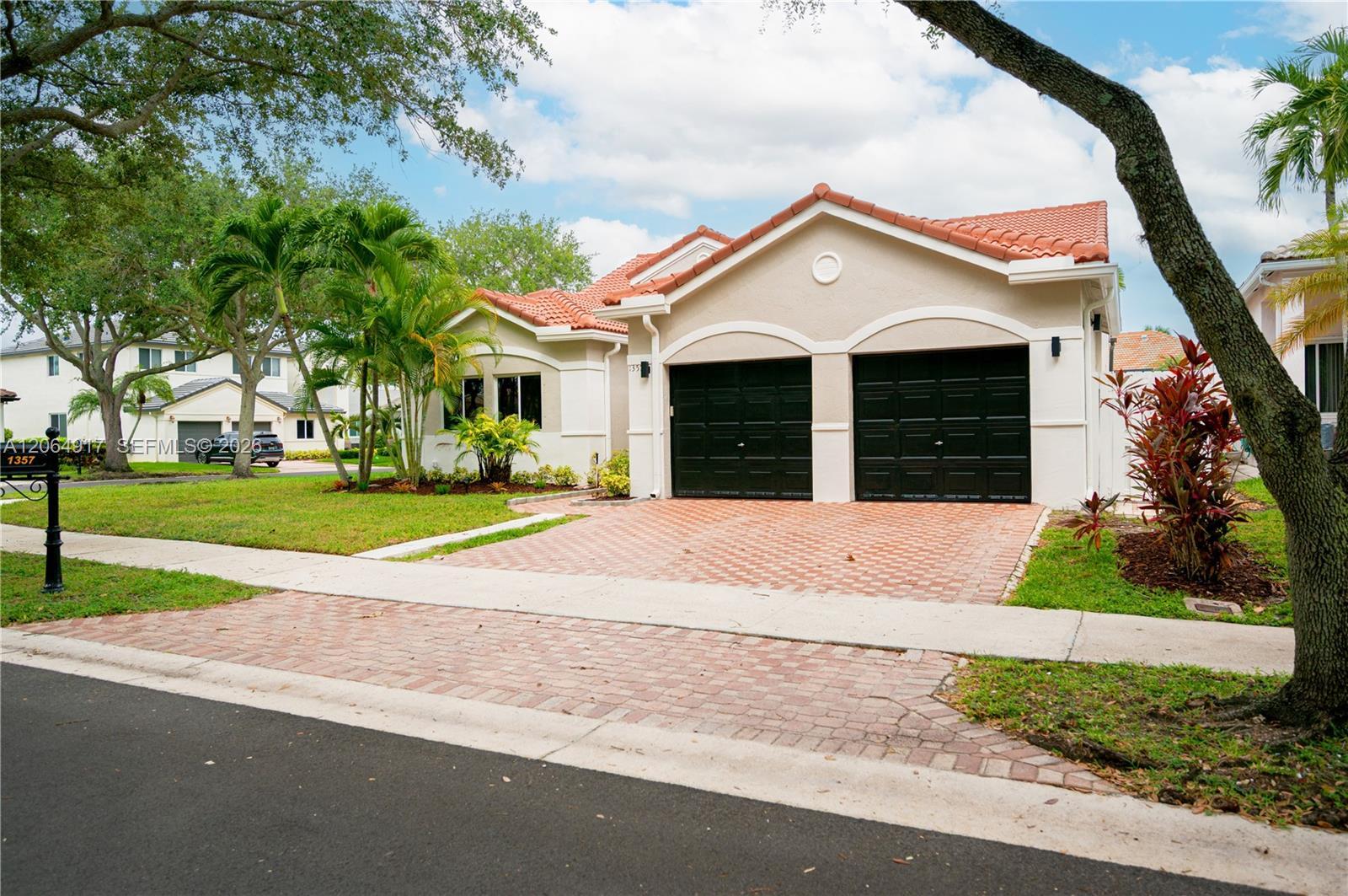 1357 Camellia Ln, Weston FL 33326 photo 2