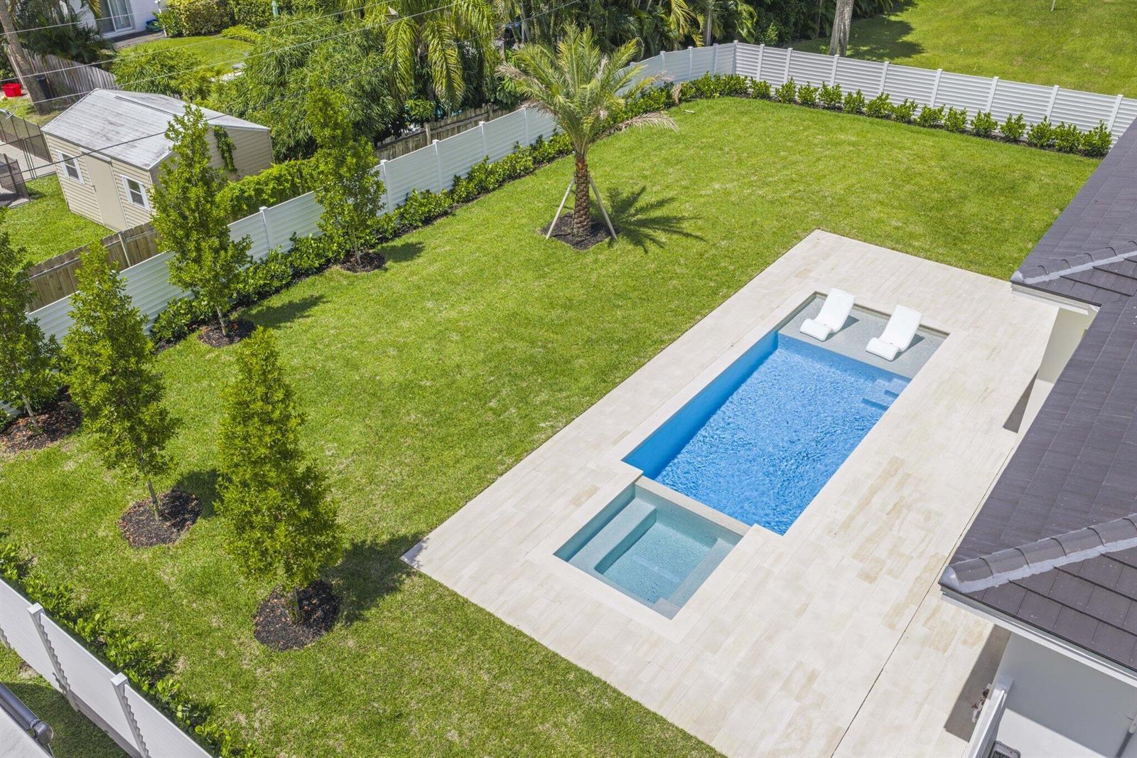2384 WINDSOR Road, Palm Beach Gardens FL 33410 photo 4