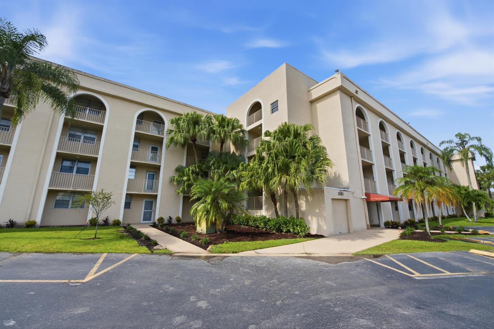 3231 HOLIDAY SPRINGS Boulevard # 205, Margate FL 33063 photo 4