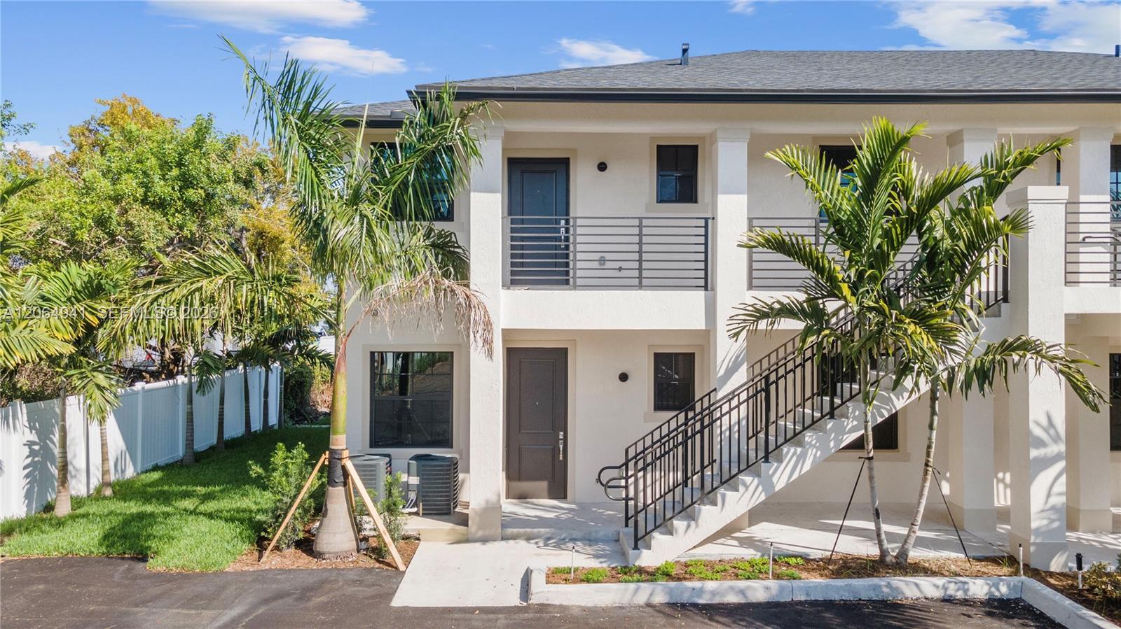 5750 SW 44TH STREET # 202, Davie FL 33314