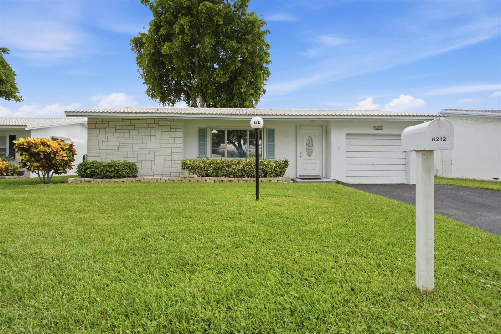 8212 NW 12th Court, Plantation FL 33322 photo 2