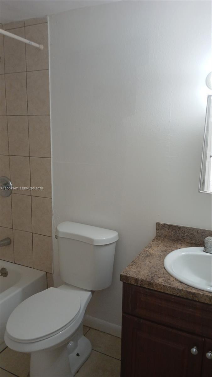 3610 NW 21st St # 313, Lauderdale Lakes FL 33311 photo 4