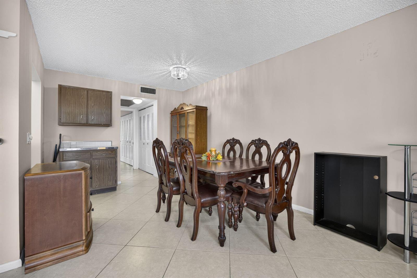 456 Southampton C, West Palm Beach FL 33417 photo 4