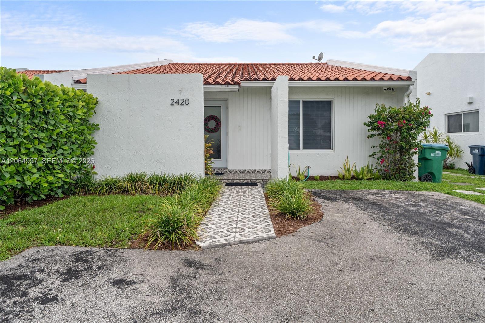 2420 SW 102nd Ave # 0, Miami FL 33165 photo 2