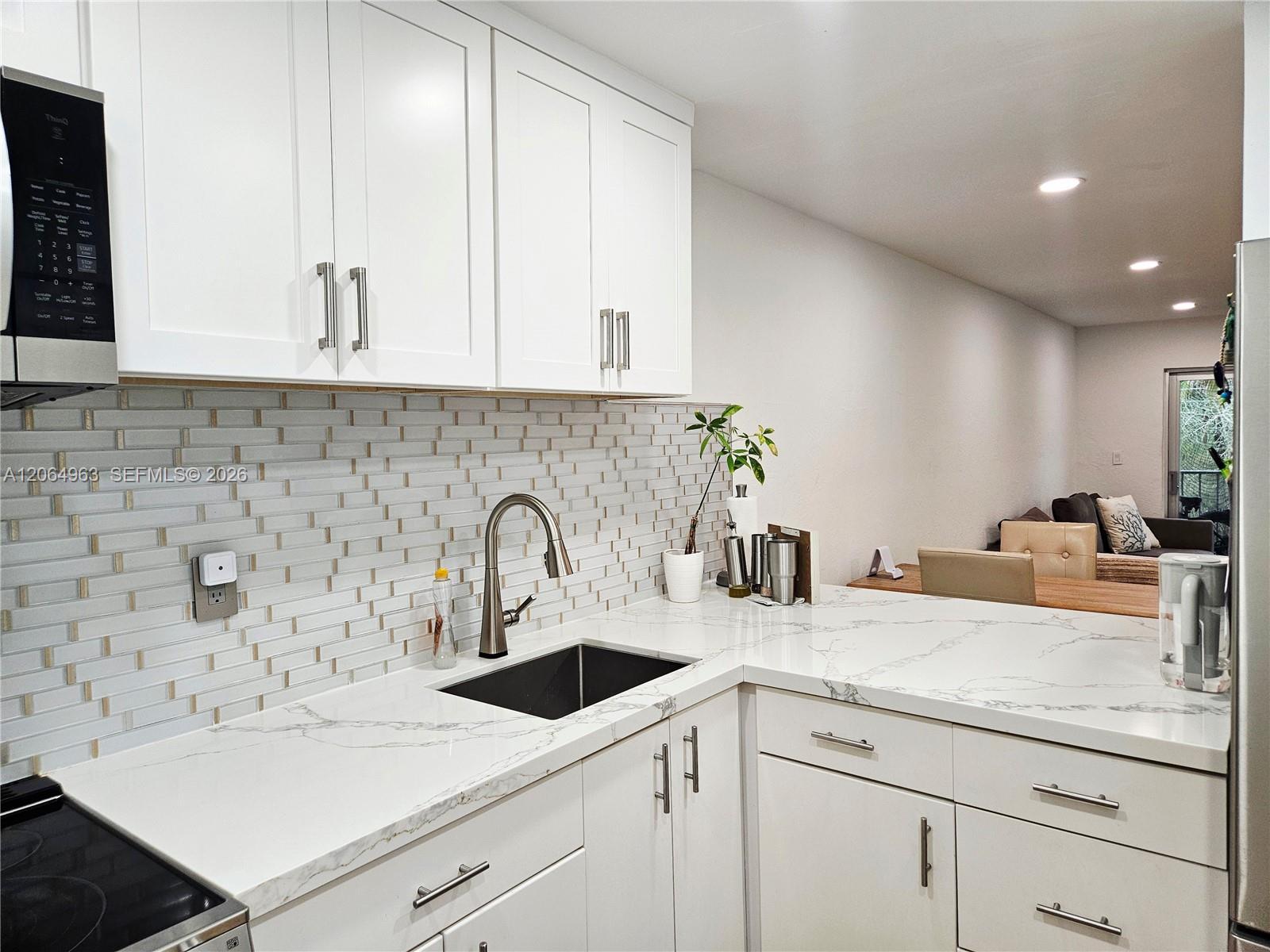 2620 NE 135th St # 426, North Miami FL 33181 photo 3