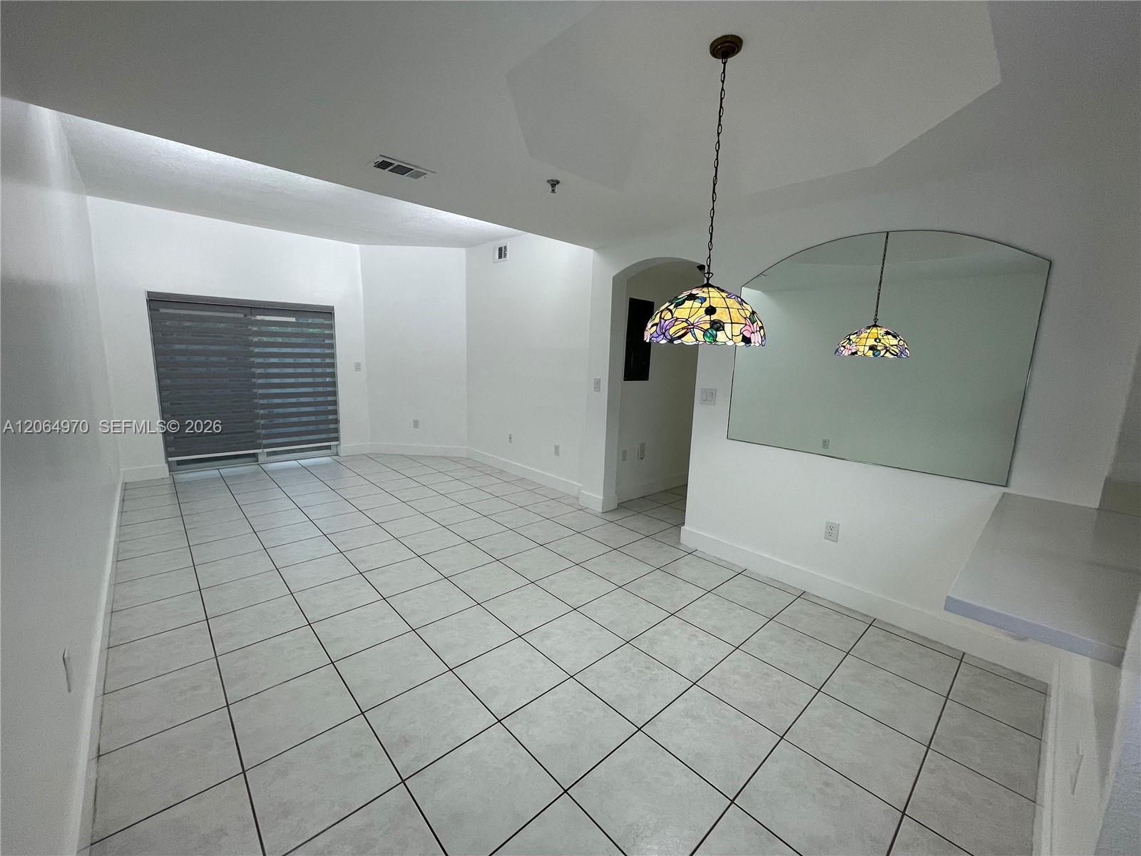 905 NW 82nd Ave # B, Miami FL 33126 photo 4