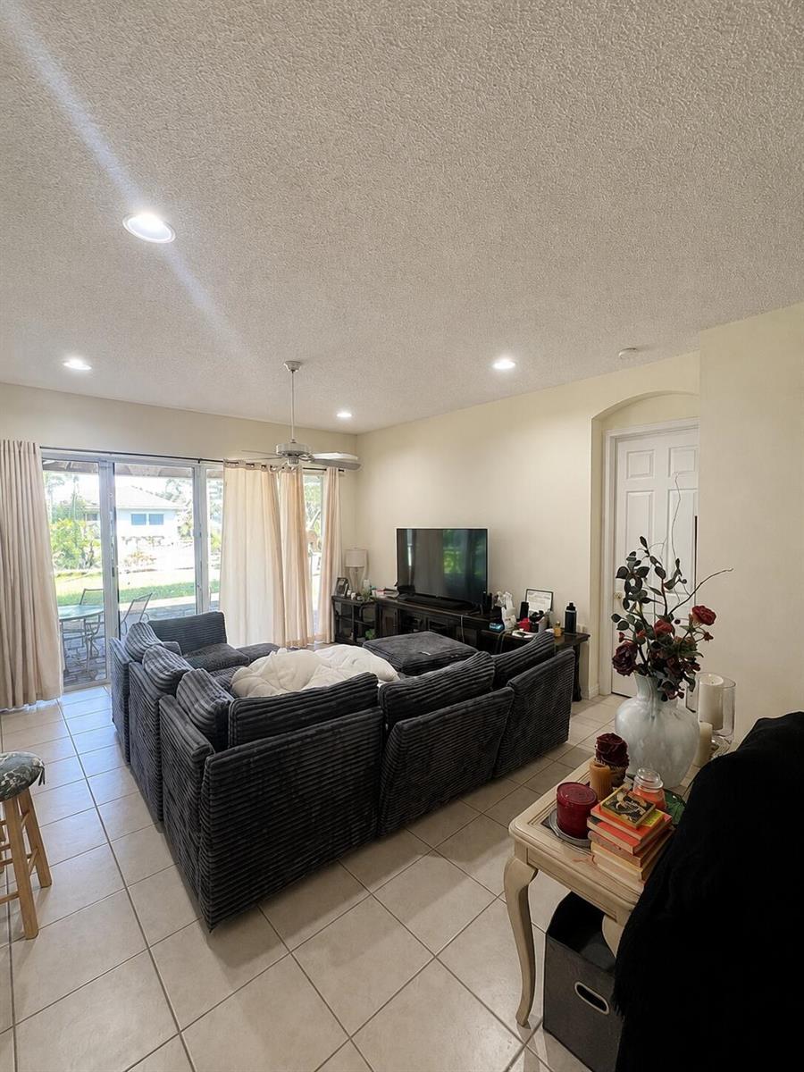 8819 DOWNING Street, Boynton Beach FL 33472 photo 5