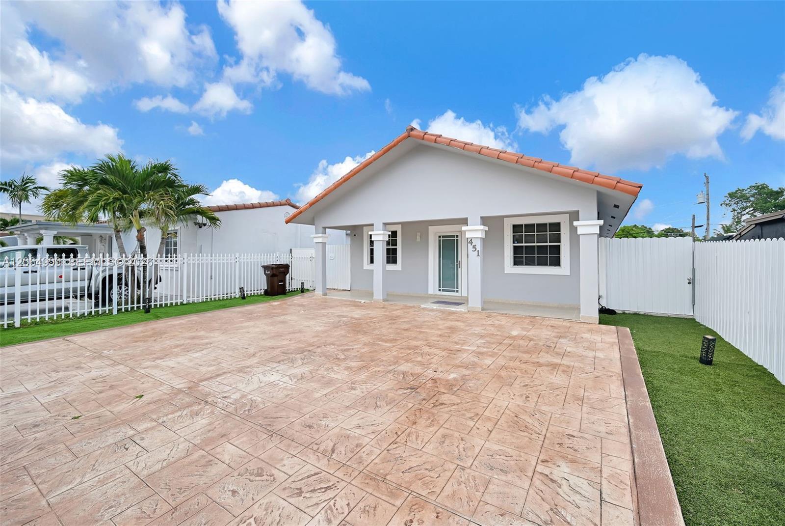 451 E 37th St, Hialeah FL 33013 photo 2