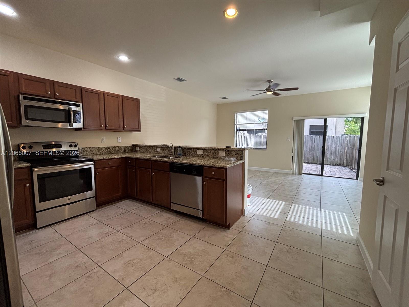 15051 SW 116th St, Miami FL 33196 photo 5