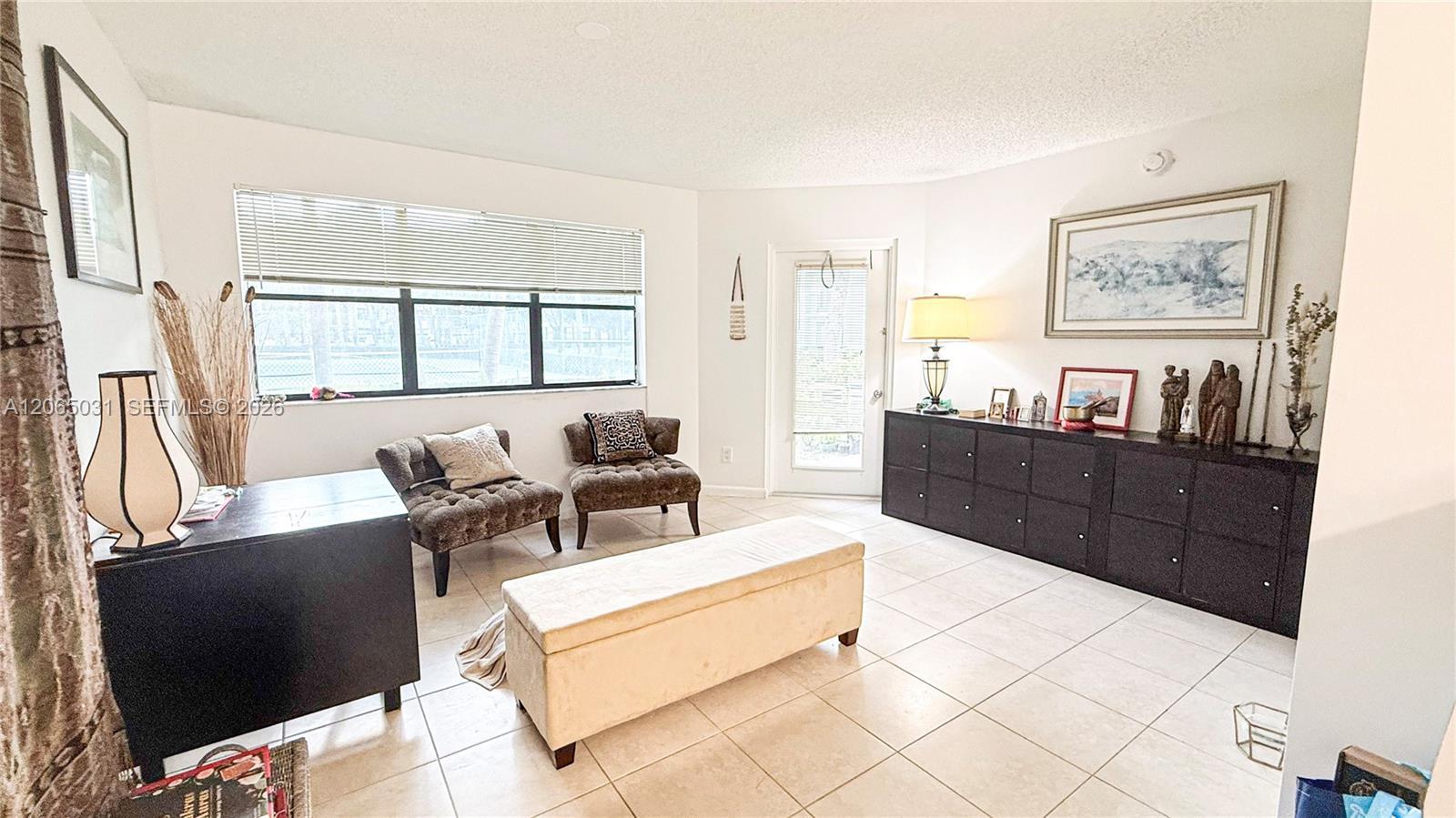 540 S Park Rd # 9, Hollywood FL 33021 photo 2