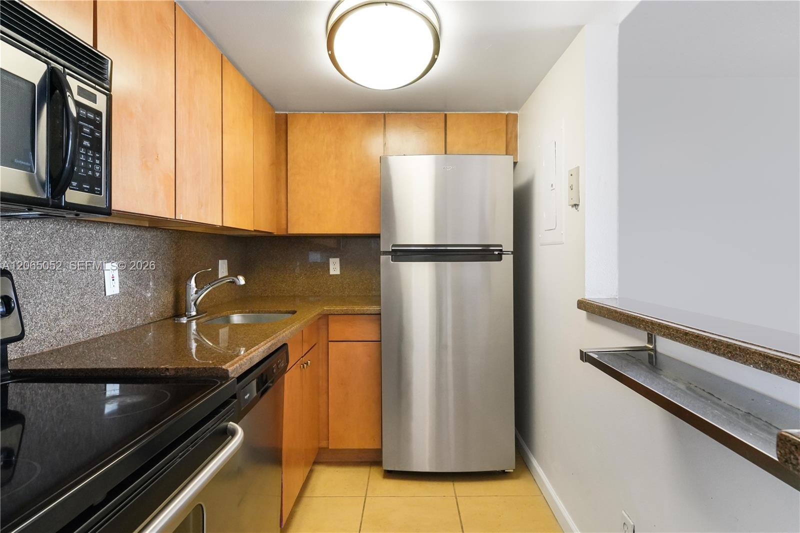 770 Claughton Island Dr # 808, Miami FL 33131 photo 3