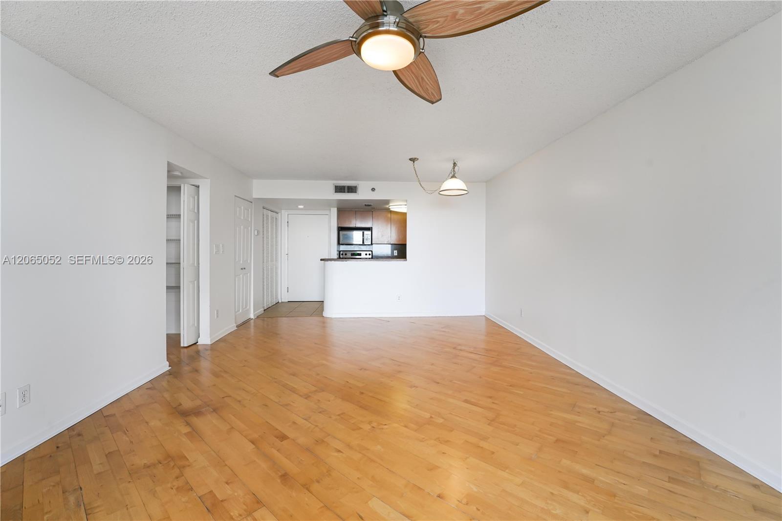 770 Claughton Island Dr # 808, Miami FL 33131 photo 5