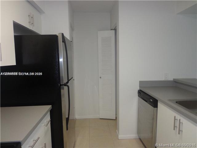 540 S Park Road # 9, Hollywood FL 33021 photo 3