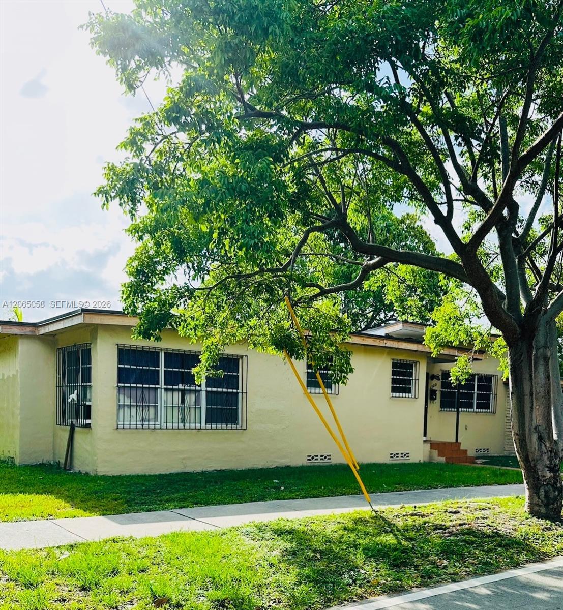 1300 SW 58th Ave, West Miami FL 33144 photo 2