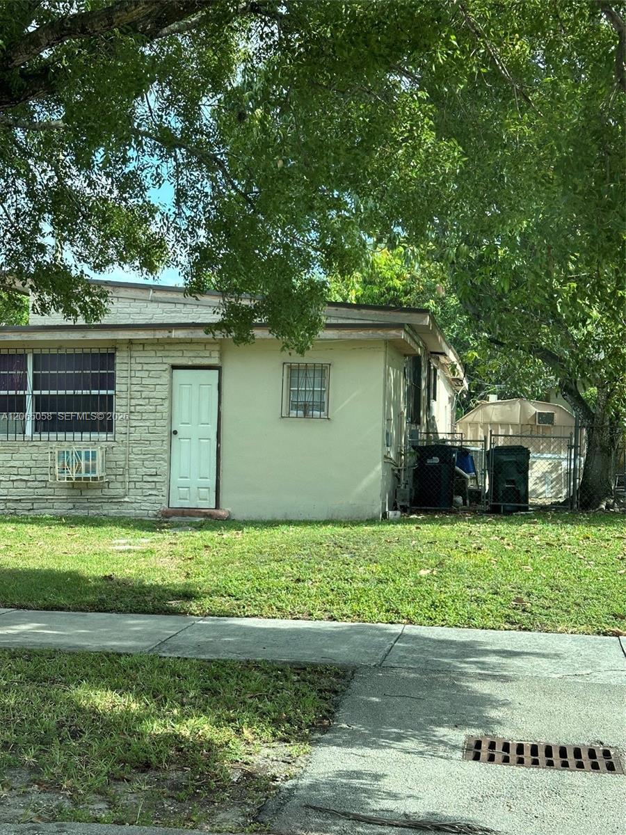 1300 SW 58th Ave, West Miami FL 33144 photo 3