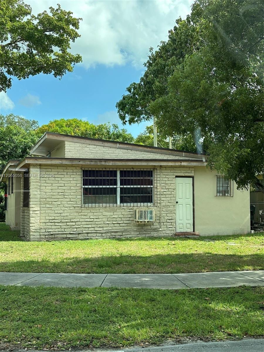 1300 SW 58th Ave, West Miami FL 33144 photo 4