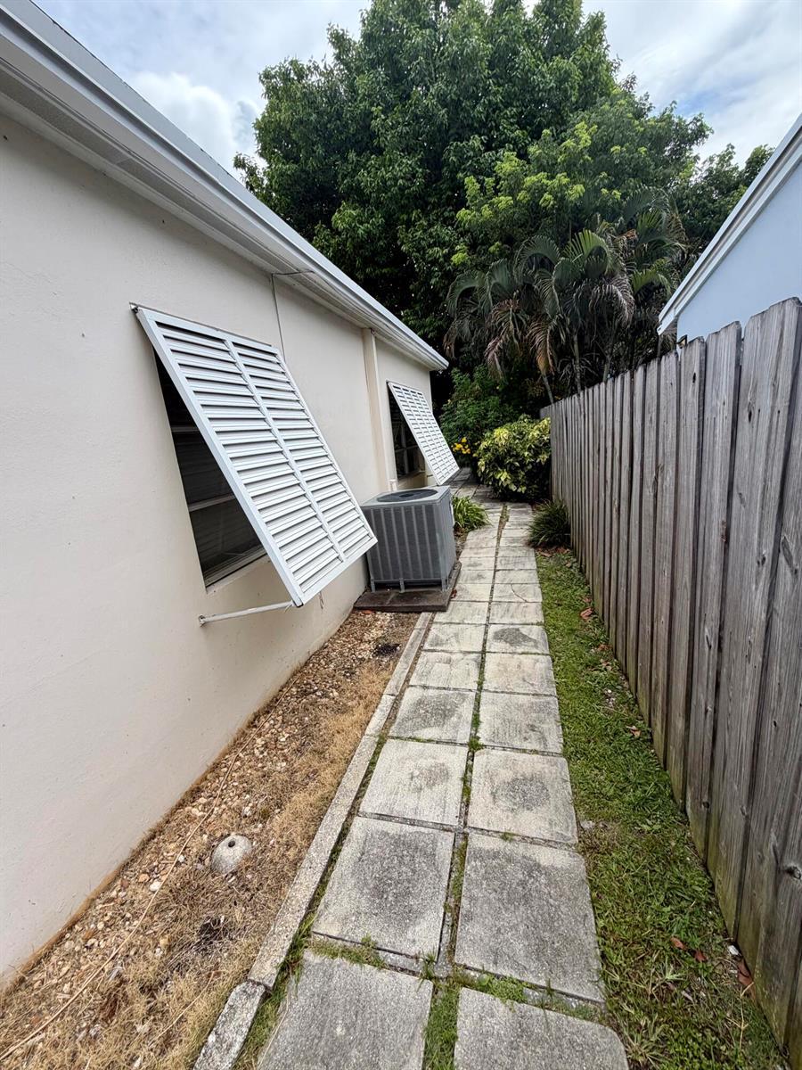 1228 NE 13TH Avenue, Fort Lauderdale FL 33304 photo 4